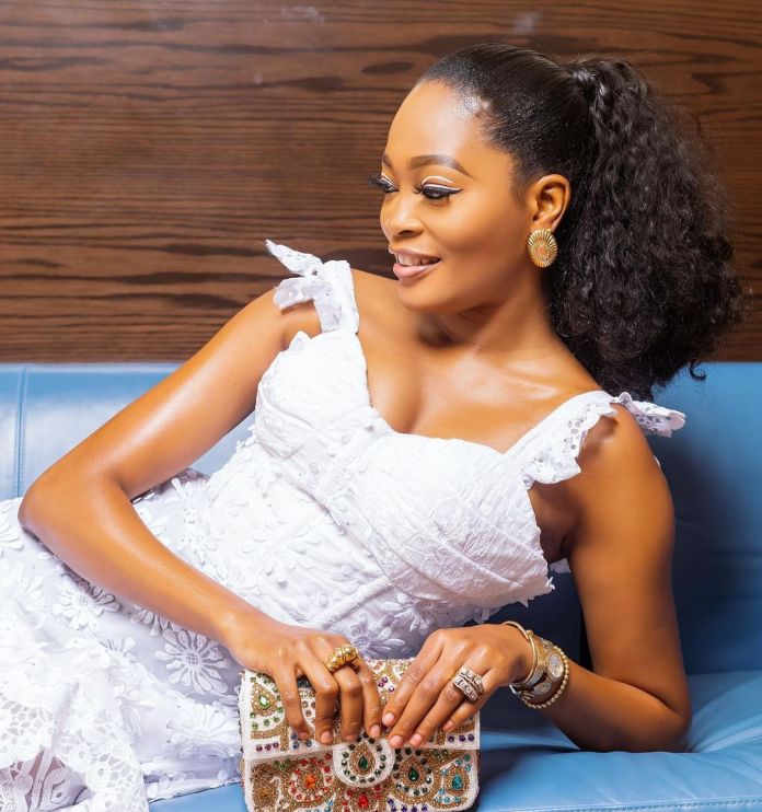 Bukunmi Adeaga-Ilori Is A Stylish Queen In White 2