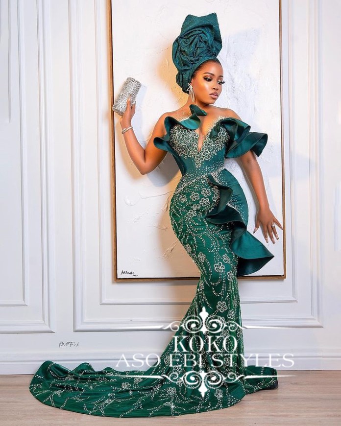 Look Forever Young In These Evergreen Aso Ebi Styles 3