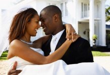 Aunty Aurora, I’m Cheating On My Wife But I Also Love My Igbo Side Chick, I Can’t Give Up Either Of Them