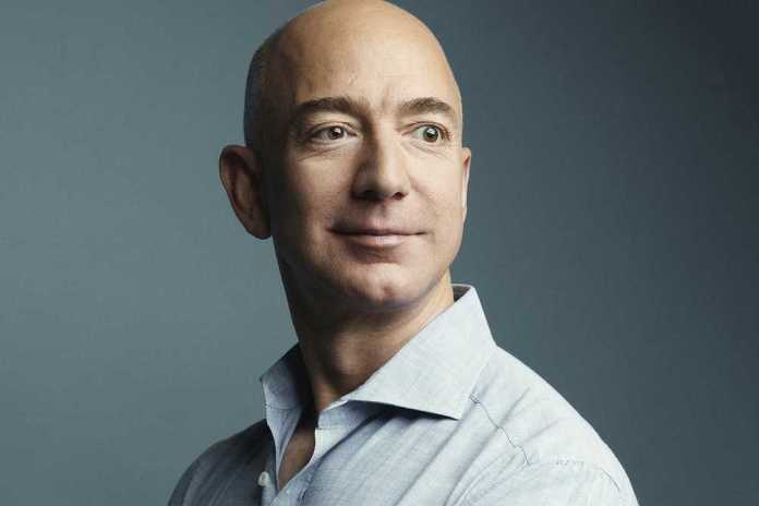 World's Richest Man, Jeff Bezos Steps Down As CEO of Amazon After 25 Years 1