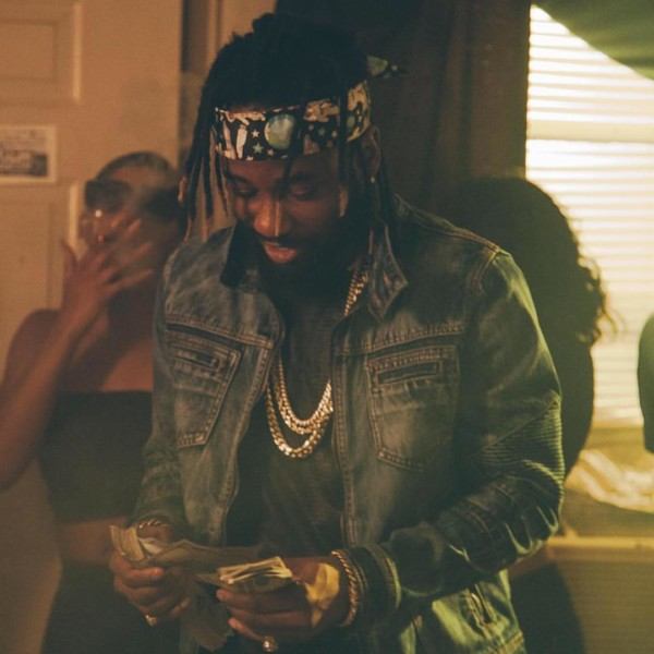 Nigerian Singer Sinzu