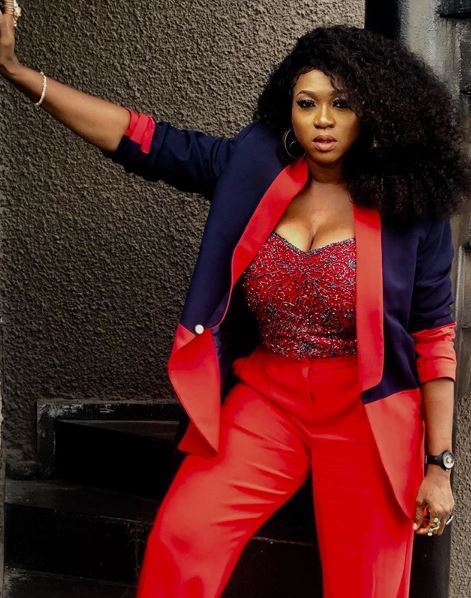 KOKOnista Of The Day: Waje Is The Songstress With A Soothingly Captivating Voice 5 Waje Urges singles To Know Themselves Well Before Getting Married