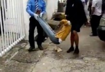 Lockdown Ease: Man Slumps, Develops Temperature While Using The ATM At Onipanu, Lagos