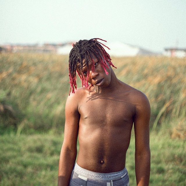 Seyi Vibez Proclaims Hustler's Anthem In Debut Album 1 Seyi Vibez