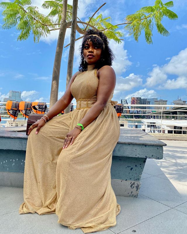 Bisola-Aiyeola-Is-Simply-Fabulous-In-These-Stunning-Photos-