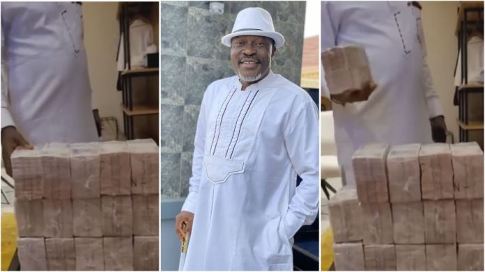 Drama As Obi Cubana Makes Sign Of The Cross As Actor Kanayo O. Kanayo Sprays Him Money At His Mother's Burial(Video) 3