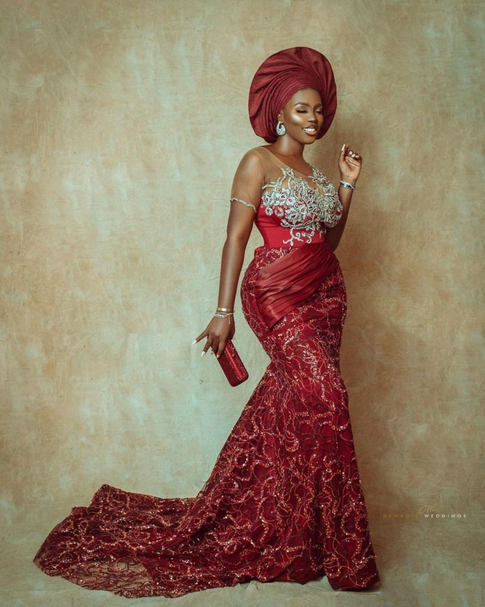 12 Gorgeously Sexy Posh Aso Ebi Styles 11
