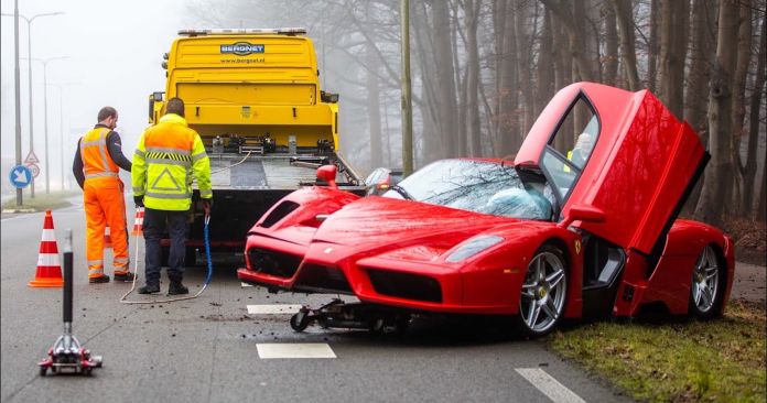 Lobatan! Mechanic Crashes Rare £2.5million Enzo Ferrari On Way To Dealership 5