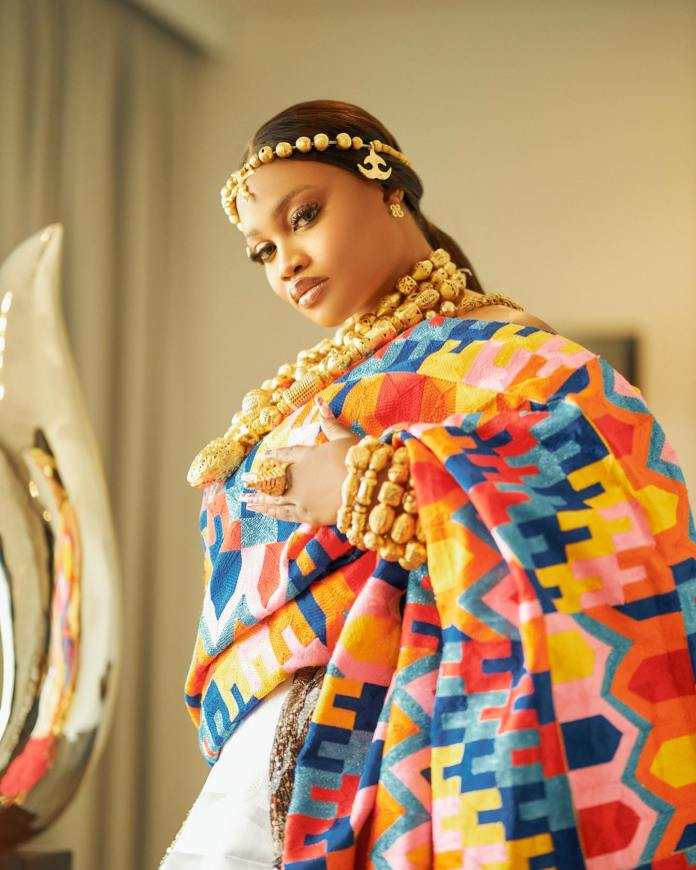 BBNaija JMK Rants After An MC Almost Yanked Off Her Wig At A wedding 2