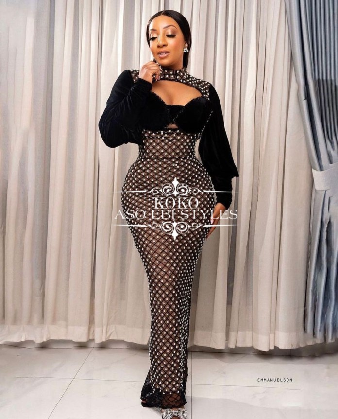 #DettyDecember! Drop Mic In These Drop-Dead-Gorgeous Aso Ebi Styles 16