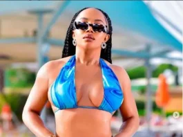 “Lick Screen” – Toke Makinwa Says As She Flaunts Her Bikini Body